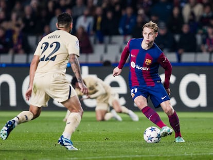 Frenkie de Jong durante el partido entre el FC Barcelona y el Oporto.