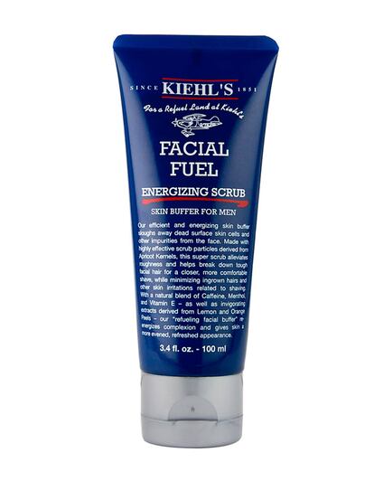 Exfoliante especialmente diseñado para eliminar las celulas muertas y las impurezas de la piel del hombre. Es de Kiehl´s y cuesta 15 euros.