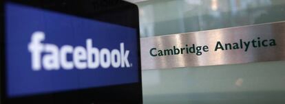 Logos de Facebook y Cambridge Analytica.