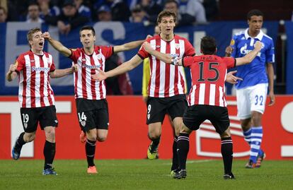 Fernando Llorente celebra el primer gol.