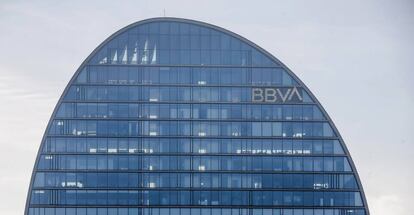 Fachada de la sede corporativa del BBVA.