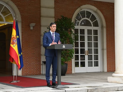 El presidente del Gobierno, Pedro Sánchez, anuncia el adelanto de las elecciones generales, este lunes en La Moncloa.