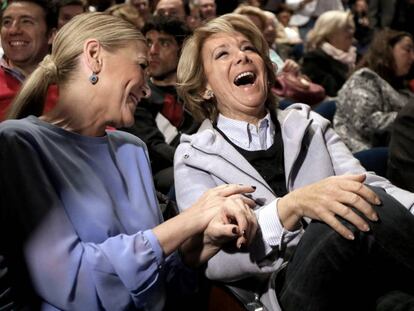 Esperanza Aguirre y Cristina Cifuentes en la presentación de sus candidaturas para las elecciones de marzo de 2015.