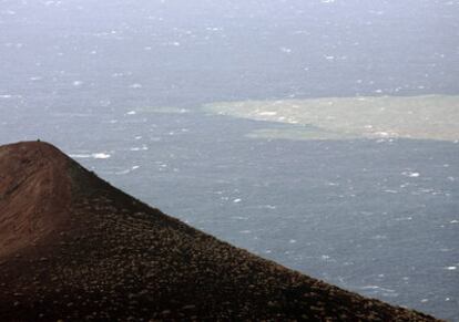 A view from El Hierro of the underwater volcanic eruption.