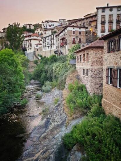 Casas tradicionales en Villoslada de Cameros.