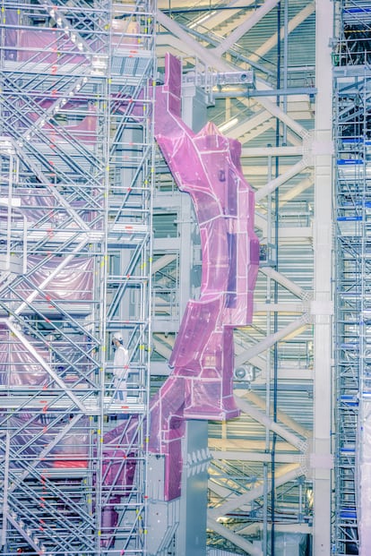 Assembly work on the superconducting magnets of the ITER reactor at the Cadarache site (France).