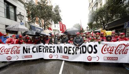 Los trabajadores de Coca-Cola en una manifestaci&oacute;n el s&aacute;bado