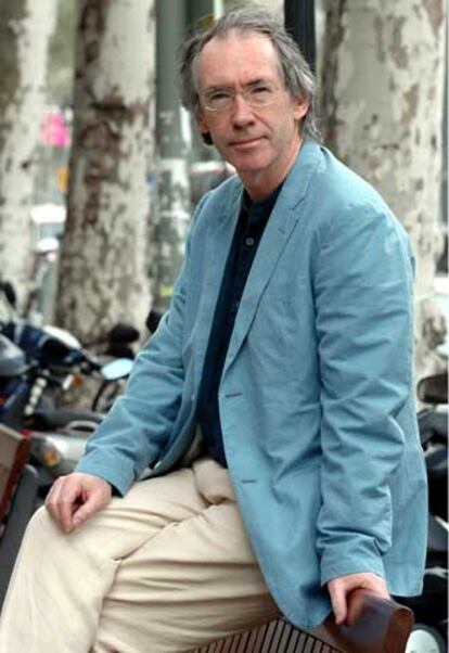 Ian McEwan, ayer en Barcelona.