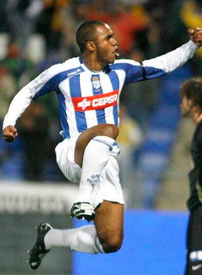 Sinama-Pongolle disfruta de su gol.