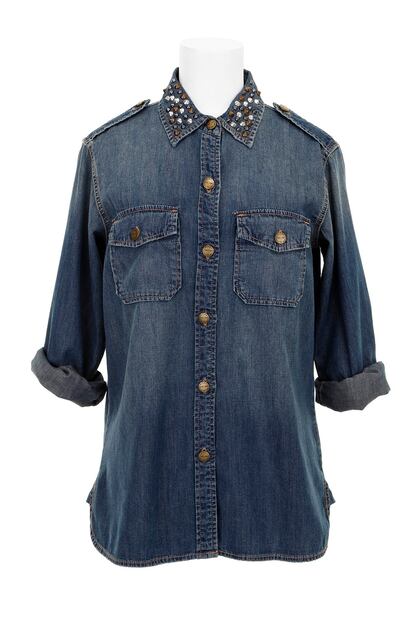 Camisa de cuello con tachuelas, de Current Elliot (255 euros).