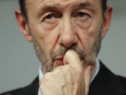 El candidato del PSOE a la presidencia del Gobierno, Alfredo P&eacute;rez Rubalcaba.