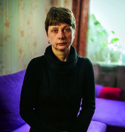 Lyubov Kovaleva, madre de Vladislav Kovalev, sentenciado a muerte a finales de 2011 y ejecutado en marzo de 2012. La fotografía está tomada en su casa, en Vítebsk (Bielorrusia).