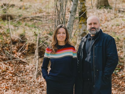 La comissària Filipa Ramos i l’artista Carlos Casas, autors de ‘Bestiari’