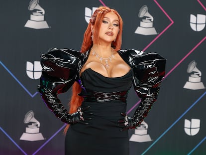 Christina Aguilera posa en la gala de los Grammy Latinos, en noviembre de 2021.