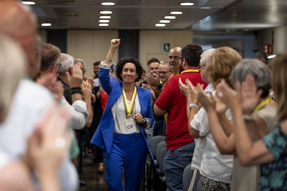 La secretaria general de ERC, Marta Rovira, a su llegada al Consell Nacional de su partido tras regresar de Suiza.