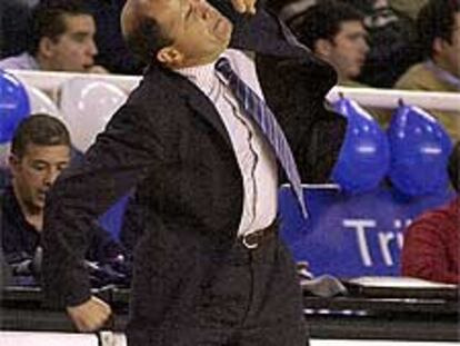 Javier Imbroda se desespera.