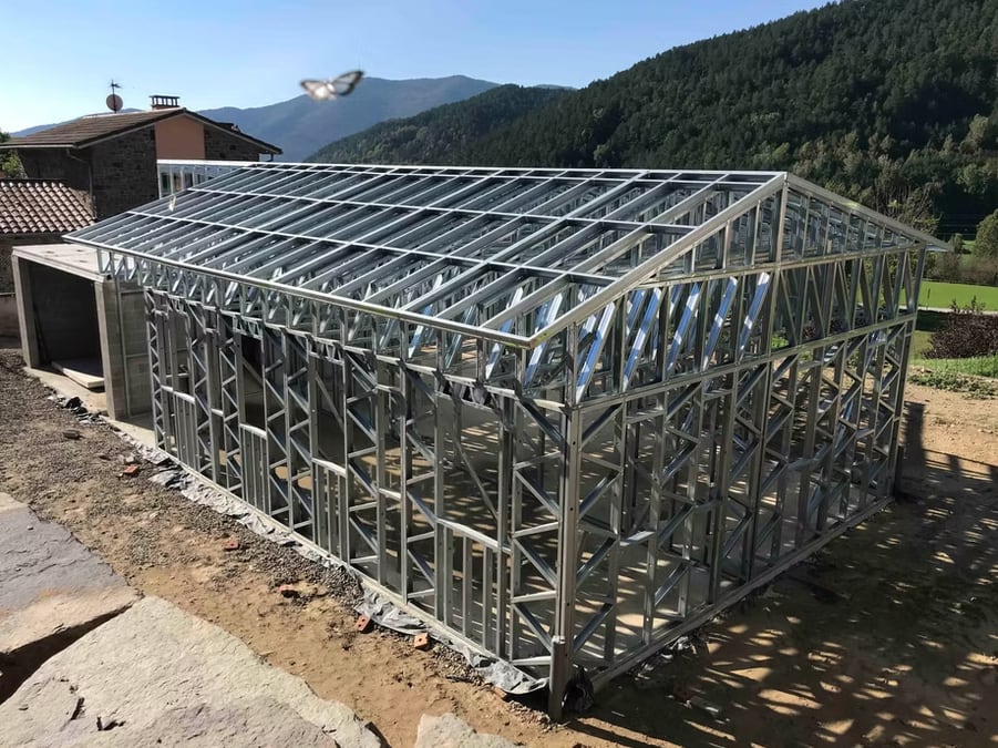El grupo familiar Xeito: de proveedor histórico de las tiendas de Inditex a construir vivienda en fábrica