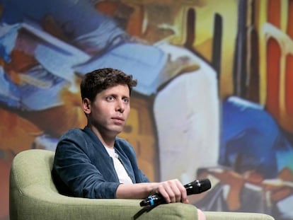 El fundador y consejero delegado de OpenAI, Sam Altman, en una conferencia en París el 26 de mayo.