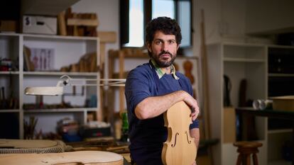 El luthier uruguayo Iñaki Arguiñarena.