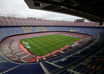 El 1 de octubre de 2017, el Barcelona recibió a Las Palmas en un Camp Nou vacío.