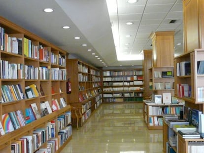 La UNE distribuye las publicaciones de 70 universidades y centros de investigación.