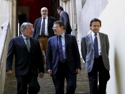 El presidente de la Generalitat, Ximo Puig, tras la firma del convenio con TI. 