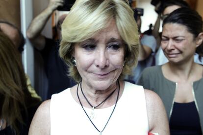 Esperanza Aguirre, anuncia tras anunciar en rueda de prensa que dimite al frente de la CAM y se retira de la primera línea política, el 17 de septiembre de 2012.