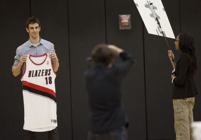 Claver, con la camiseta de Portland.