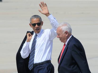Barack Obama y José Manuel García-Margallo, este domingo, en Torrejón de Ardoz.
