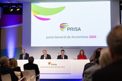 Desde la izquierda, Francisco Cuadrado (presidente Ejecutivo de Santillana), Pablo Jiménez de Parga (secretario del Consejo del Grupo Prisa) Joseph Oughourlian (presidente del Consejo de Administración del Grupo Prisa) y Pilar Gil (vicepresidenta del Consejo de Administración del Grupo Prisa).