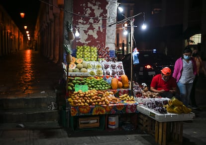 Cobro de piso a comerciantes en México