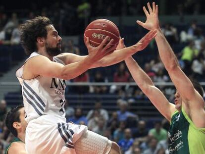 Llull busca el tiro ante Caner-Medley