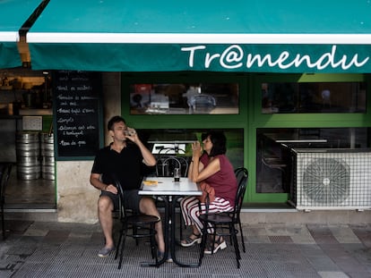 Bar Tramendu en la plaza Suria