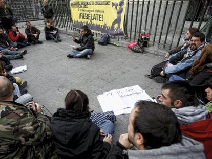 Pequeños grupos del 15-M exponen sus ideas en Madrid, Barcelona y Valencia antes del 20-N