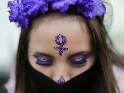 Retrato de una mujer durante la protesta del Día contra la violencia de género y el feminicidio den México DF, el 2 de noviembre de 2020.