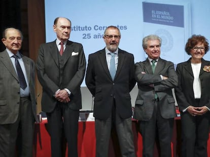 Los directores de los Institutos Cervantes con motivo del 25 aniversario.