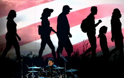 Óscar Lara, baterista de Los Tigres del Norte, durante los Grammy Latinos.