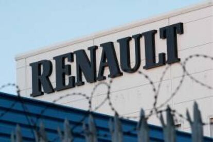 Foto de archivo del logotipo de la firma automovilística Renault. EFE/Archivo