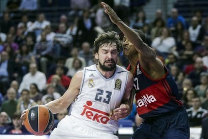 Llull intenta superar a Renfroe