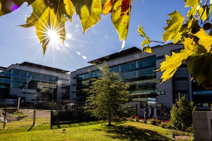 Edificio de oficinas en las que pretende establecerse la Universidad Abierta de Europa en un parque empresarial de Madrid.