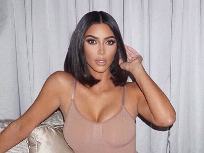 Kim Kardashian con el Body sculpting de Skims.