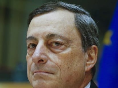 Draghi carga contra Trump: “Lo último que hace falta ahora es rebajar la regulación”