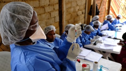 El equipo de vacunación de MSF en Kanzulinzuli, República Democrática del Congo.
