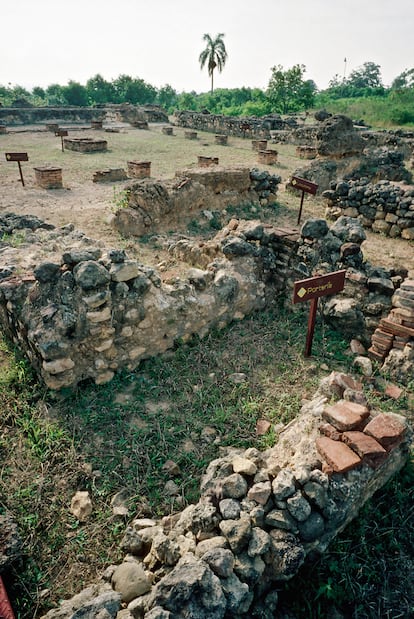 Archaeological site of Santo Tomás, near the town of Jánico.