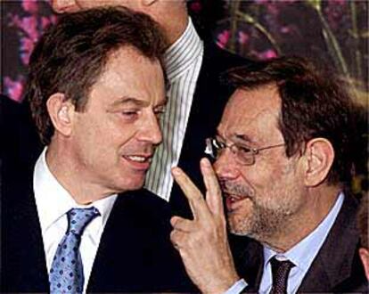 Tony Blair y Javier Solana, en un momento de la cumbre.