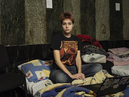 Yuliia Karpenko (17 años), de la ciudad de Mariupol. Su edificio fue alcanzado por un misil ruso.