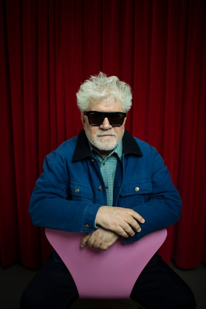 Pedro Almodóvar fotografiado en su productora El Deseo, en Madrid, a finales de marzo.