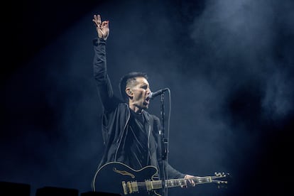 Reznor, en otro momento del concierto de ayer.