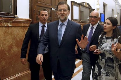 Mariano Rajoy, sale del Congreso tras el pleno.