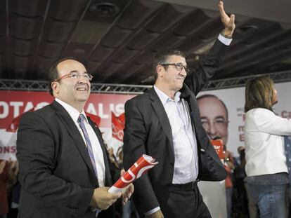 Mitin del PSC en el Hospitalet del Llobregat. Miquel Iceta, Nuria Marin y Patxi Lopez. 